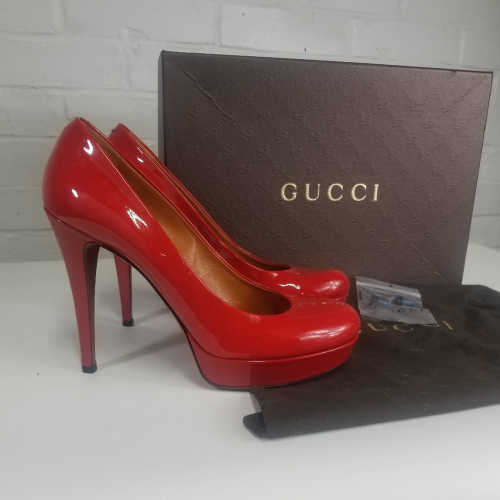 Gucci Red Patent Leather Pumps Sz. 7.5